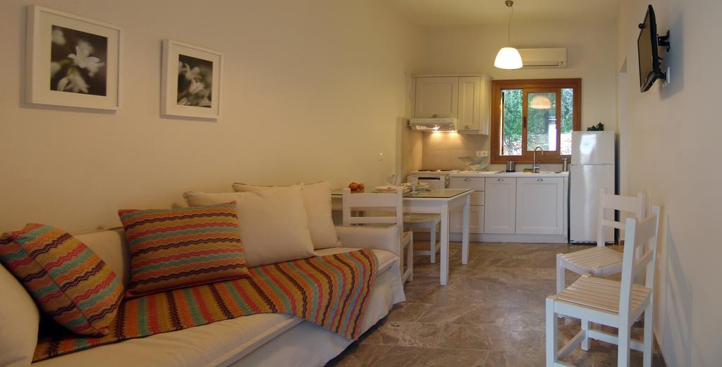 Apartmán Vista Petros Apraos Pokoj fotografie