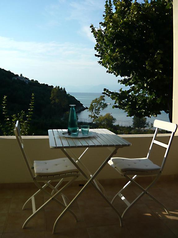Apartmán Vista Petros Apraos Pokoj fotografie