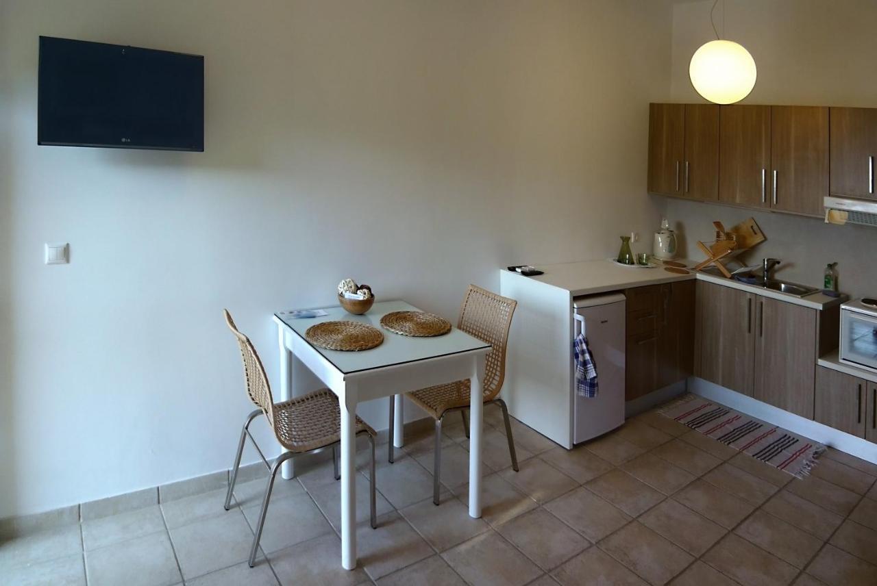 Apartmán Vista Petros Apraos Pokoj fotografie